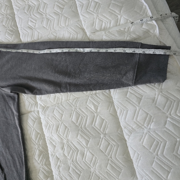 The North Face Men's XL Gray Hoodie - Picture 5 of 5